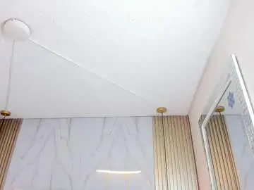 Chaturbate Live Sex Cam of naomibely