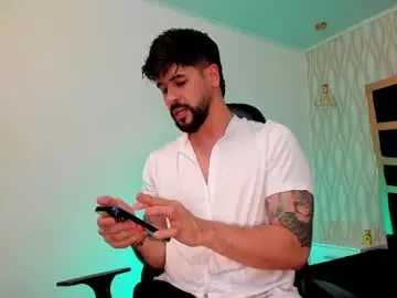 Chaturbate Live Sex Cam of petesevans_1