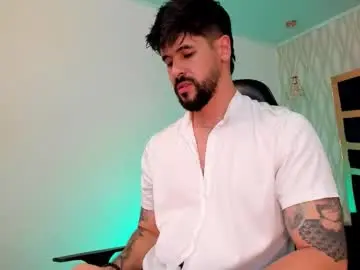 Chaturbate Live Porn of petesevans_1