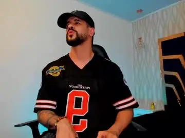 Chaturbate Adult Webcam of petesevans_1