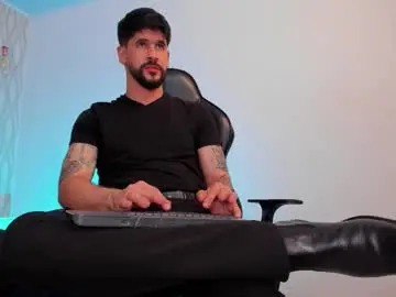 Chaturbate Private Sex Chat of petesevans_1