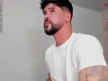 Chaturbate Free Live Porn of petesevans_1