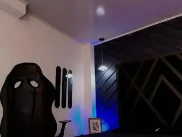 Chaturbate Best live sex cam show of petesevans_1