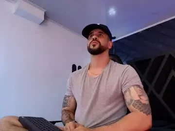 Chaturbate Best live sex cam show of petesevans_1