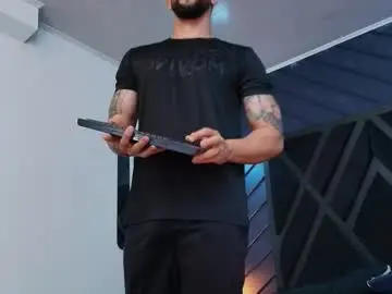 Chaturbate Free Porn Cam of petesevans_1