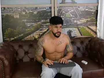 Chaturbate Best live sex cam show of petesevans_1
