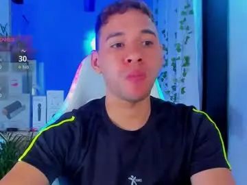 Chaturbate Live Sex Cam of petter_coleman