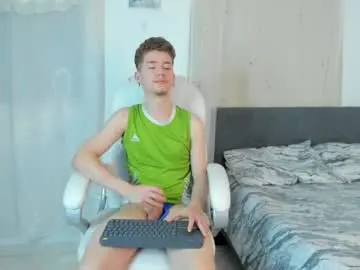 Chaturbate Live Sex Cam of thiago_james69