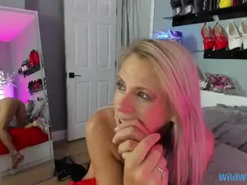 Chaturbate Private Sex Chat of wildwifebarbie