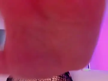 Chaturbate Free Live Porn of hollypeach_