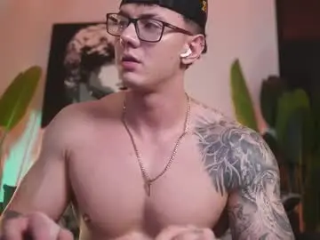 Chaturbate Free Live Porn of thomas_falcon1