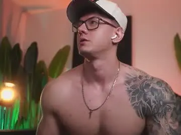 Chaturbate Watch Live Sex Cams of thomas_falcon1