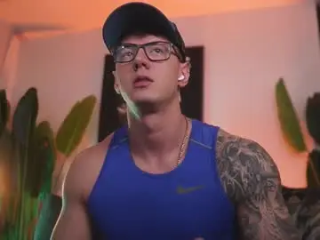 Chaturbate Live Sex of thomas_falcon1