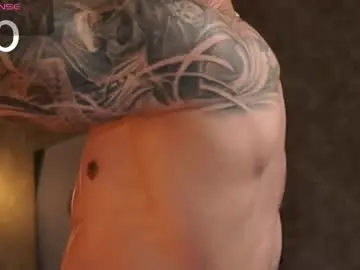 Chaturbate Live Sex Cam of thomas_falcon1