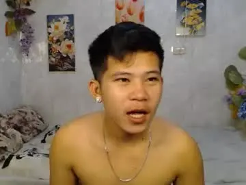 Chaturbate Live Porn of ur_bigcockeziekiel