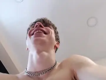 Chaturbate Live Sex Cam of marc_solo