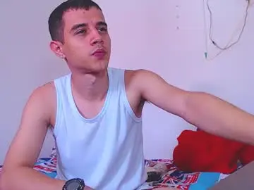 Chaturbate Nude Webcam of adam_hot11