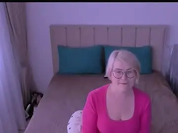 Chaturbate Live Sex Cam of sabrinamacmarren