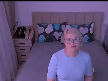 Chaturbate Adult Video Chat of sabrinamacmarren