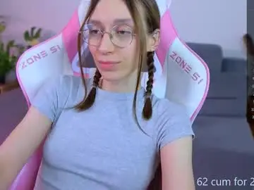 Chaturbate Live Sex Cam of shy_or_horny