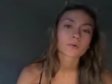 Chaturbate Live Sex Cam of luna_oxox