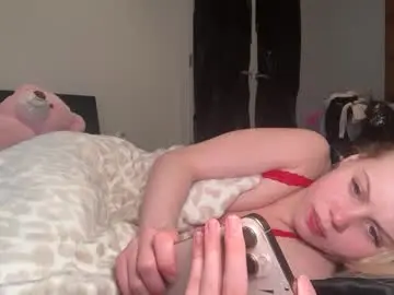 Chaturbate Free Porn Cam of lunarose17