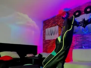 Chaturbate Live Sex of michael_twinkk