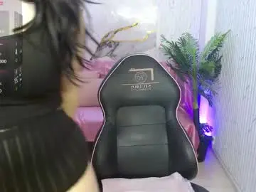 Chaturbate Live Sex Cam of siena_tay