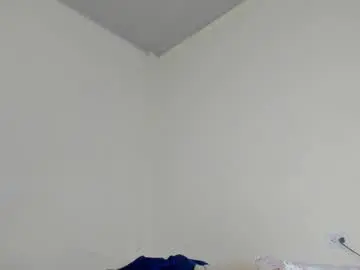 Chaturbate Free Porn Cam of sweet_laraaa