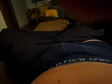 Chaturbate Live Sex Cam of biglolli1