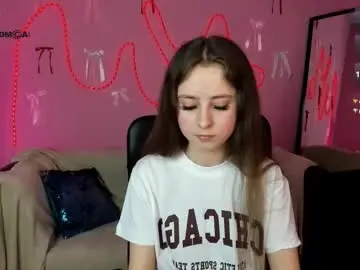 Chaturbate Adult Video Chat of emmy_colt