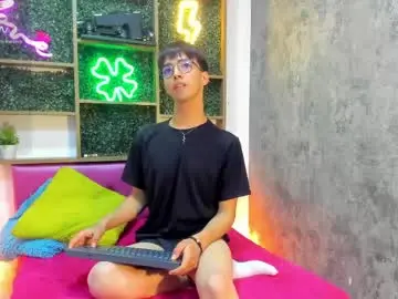 Chaturbate Live Porn of eyden_connor