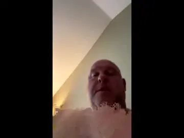 Chaturbate Live Sex Cam of hornieecum