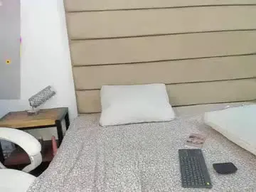 Chaturbate Free Live Porn of laurent_moore