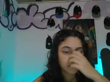 Chaturbate Live Sex of littleannyone1