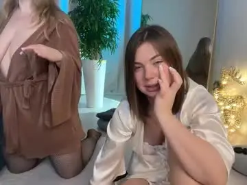 Chaturbate Live Sex Cam of alysamoon