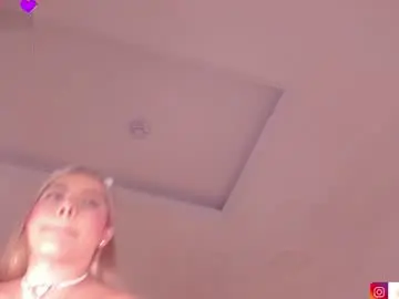 Chaturbate Free Live Porn of amanda_colin