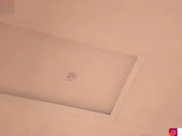 Chaturbate Best live sex cam show of amanda_colin