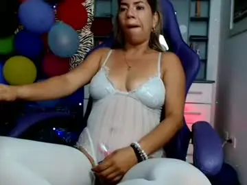 Chaturbate Free Live Porn of hot_sexy_bunny