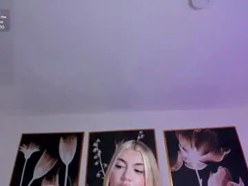 Chaturbate Best live sex cam show of niaholland