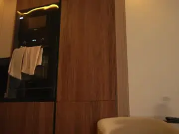 Chaturbate Watch Live Sex Cams of snow_is_falling