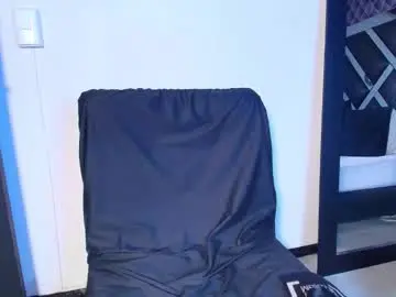 Chaturbate Sex Cam of caroo_gomeez