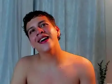 Chaturbate Adult Webcams of dennis_hills
