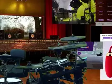 Chaturbate Free Porn Cam of casualchilldrummer