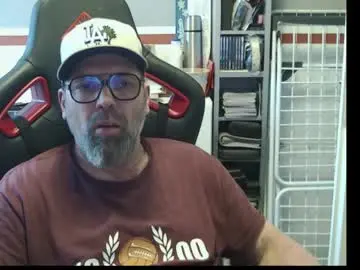 Chaturbate Free Porn Cam of womenizzeer