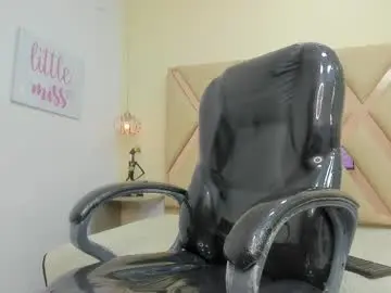 Chaturbate Adult Webcam of andrewsmile_