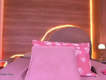 Chaturbate Watch Live Sex Cams of dannaberlin