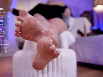 Chaturbate Nude Webcam of divine_kim