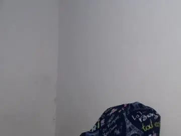 Chaturbate Live Sex Cam of haresandpame_mds