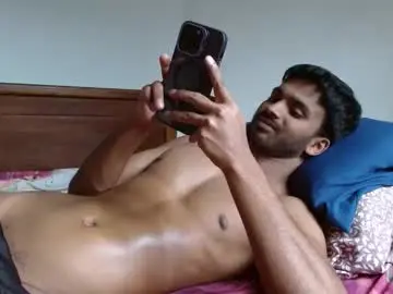 Chaturbate Best live sex cam show of rayannzz